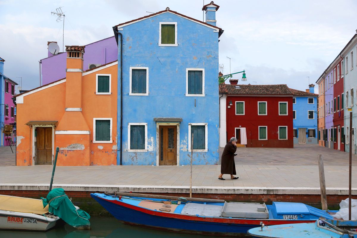 Straßenszene in Burano/Italien