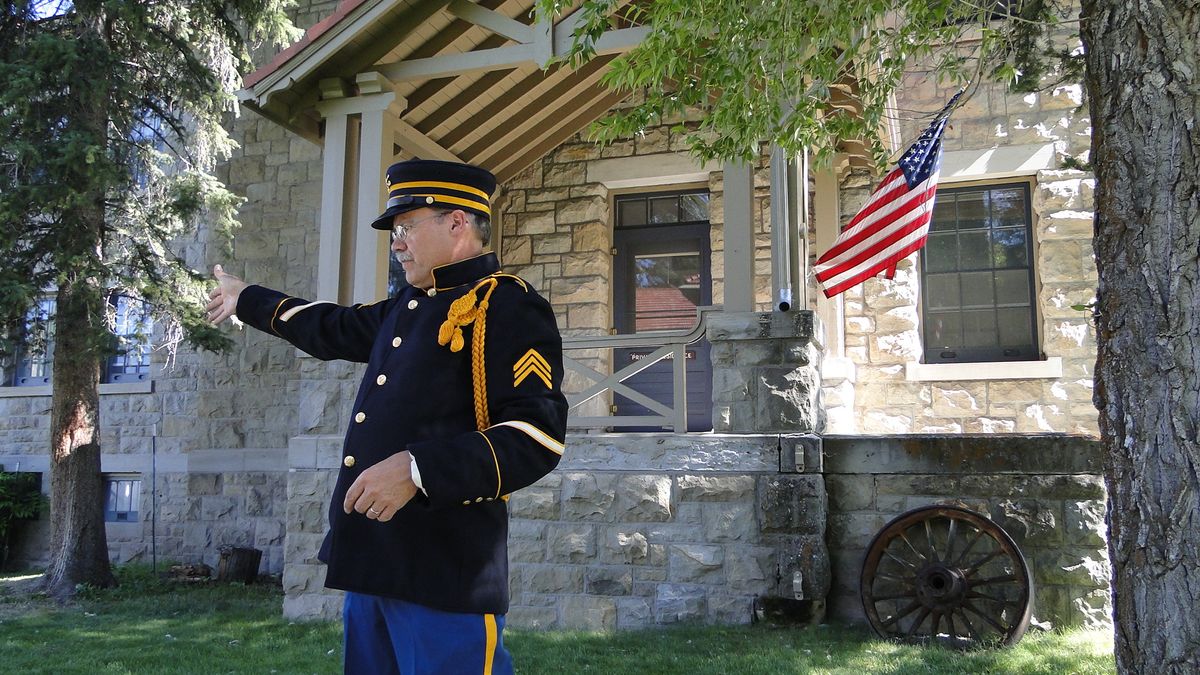 Park Ranger in Yellowstone in Original Tracht der US Armee