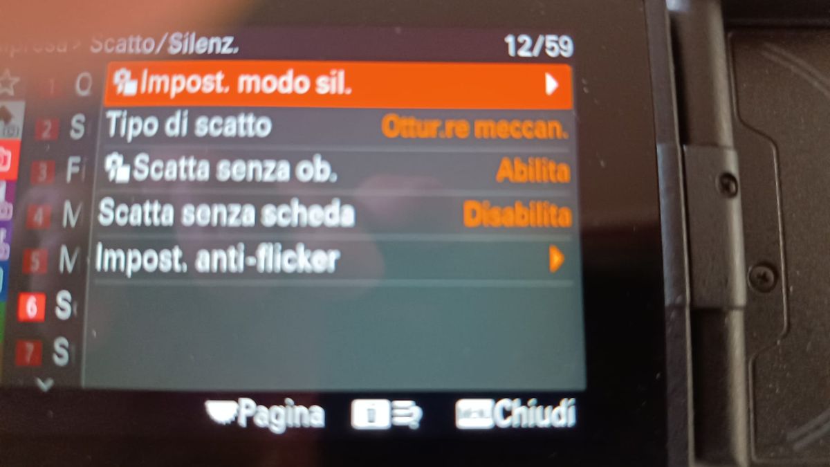 1 menu imposta il modo silenzioso il 2 fa scegliere tra otturatore meccanico o otturatore elettronico